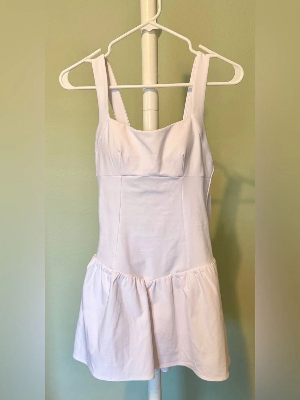 NWT Alo  Alosoft Break Point Tennis Dress.